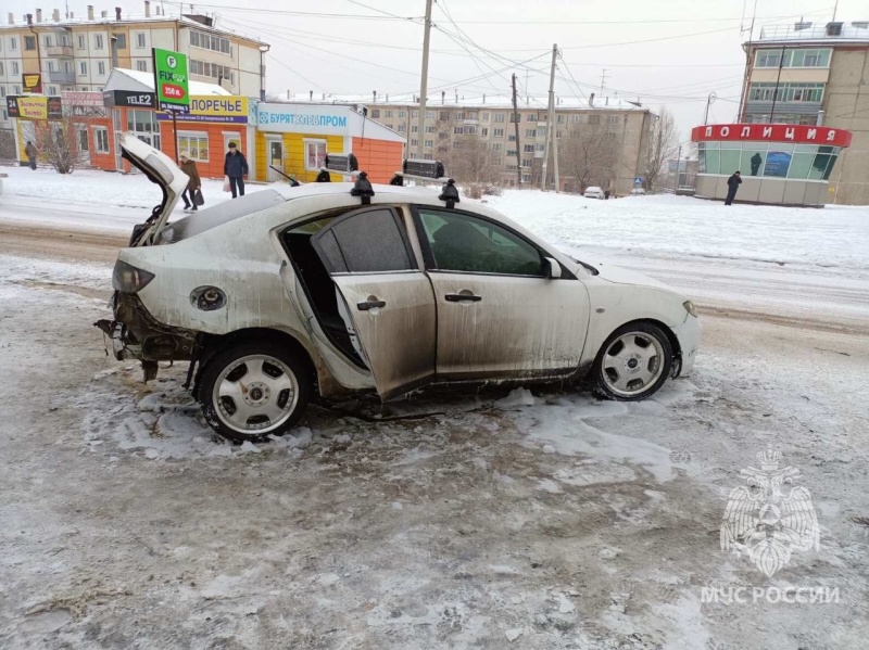 Загорание автомобиля в г. Улан-Удэ